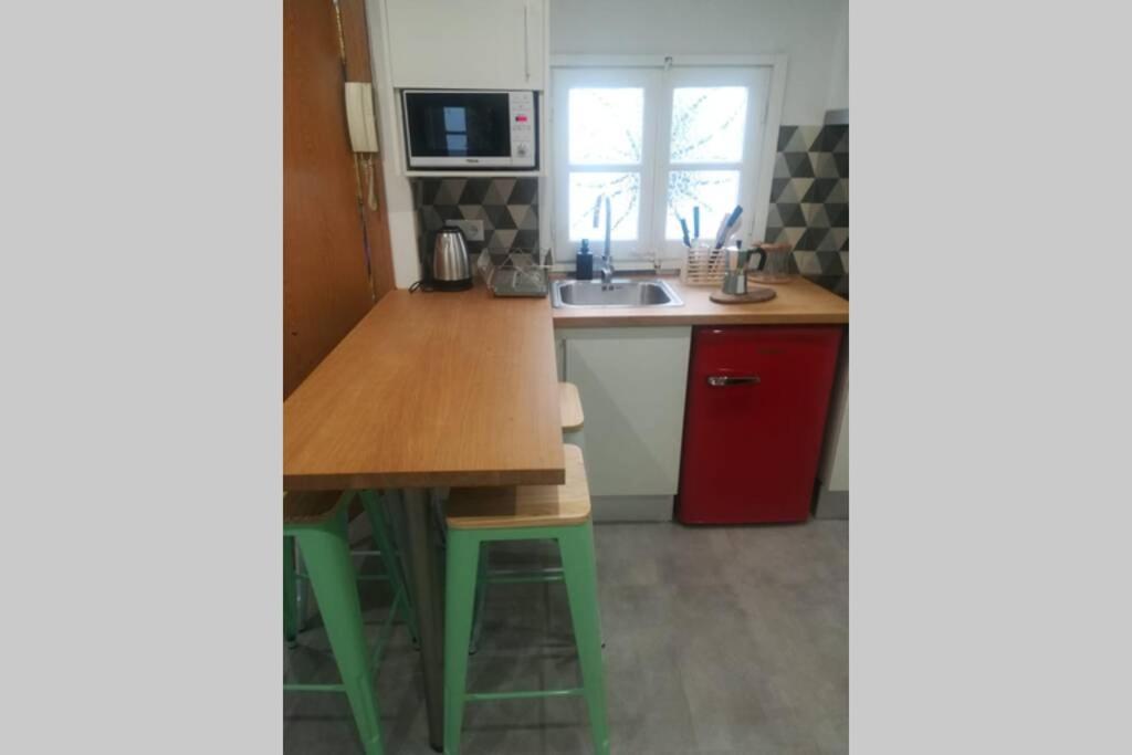 M3 Terrace. Cool Apartment 15 Min Center By Metro Есплуґес-де-Льобреґат Екстер'єр фото
