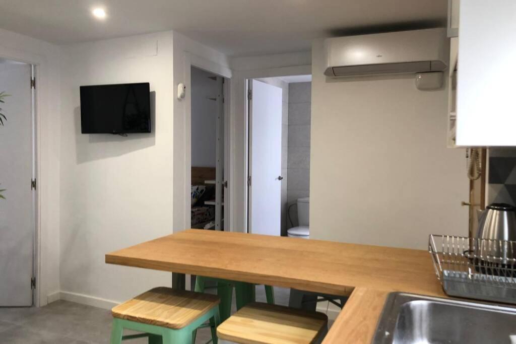 M3 Terrace. Cool Apartment 15 Min Center By Metro Есплуґес-де-Льобреґат Екстер'єр фото