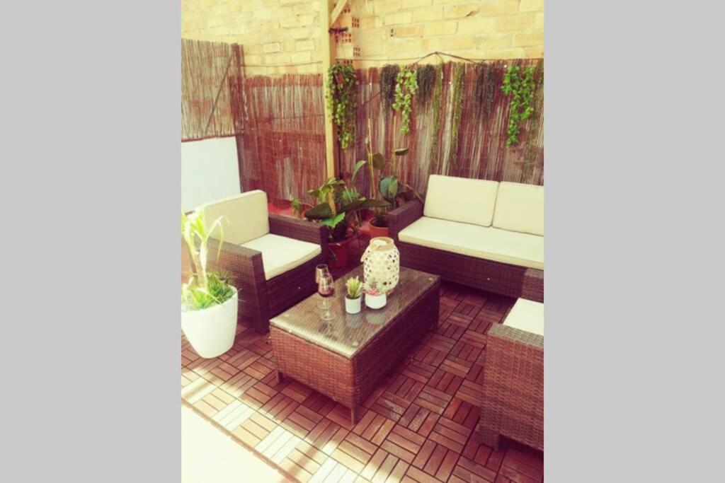 M3 Terrace. Cool Apartment 15 Min Center By Metro Есплуґес-де-Льобреґат Екстер'єр фото