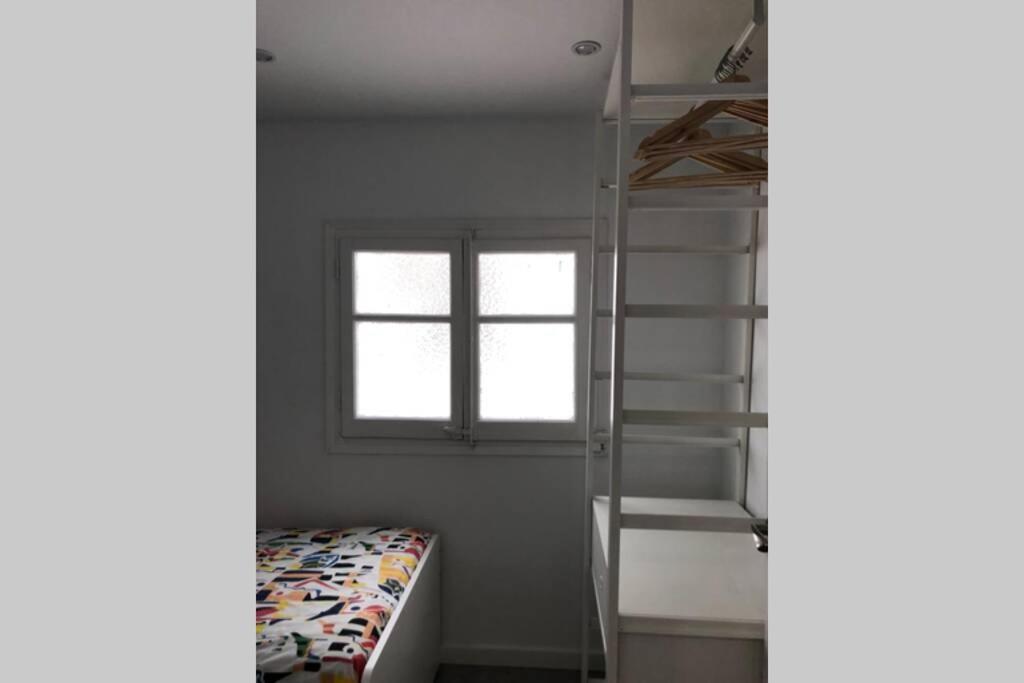 M3 Terrace. Cool Apartment 15 Min Center By Metro Есплуґес-де-Льобреґат Екстер'єр фото