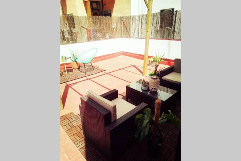 M3 Terrace. Cool Apartment 15 Min Center By Metro Есплуґес-де-Льобреґат Екстер'єр фото
